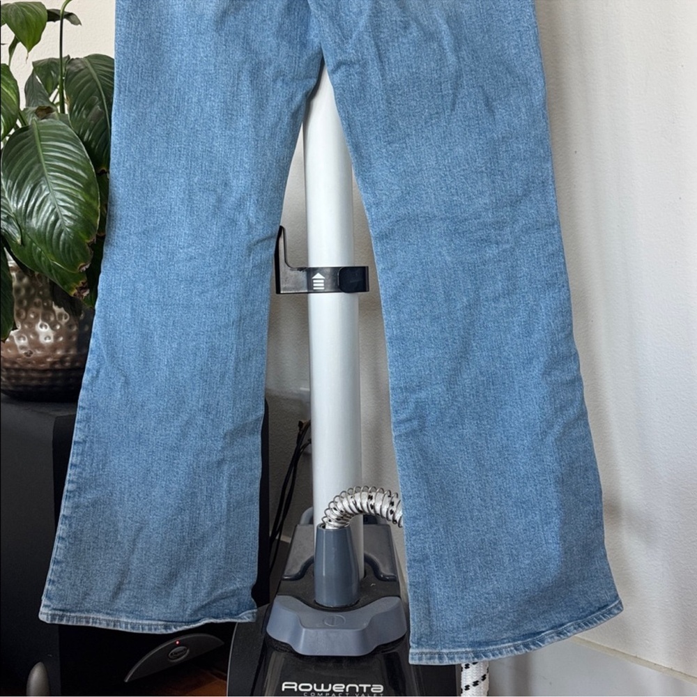 Gap Women’s 70’s Flare Jeans Sz 4/27 Regular High Rise Front Pockets Light Wash - Picture 9 of 9